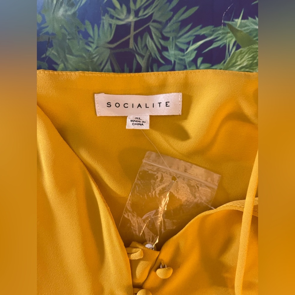 Socialite Button Front Camisole, Mustard, XL, NWT - Picture 8 of 8